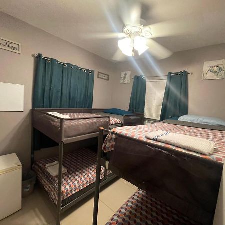Miami Vibes "Hostel-Like" Shared Room North Miami Exterior foto