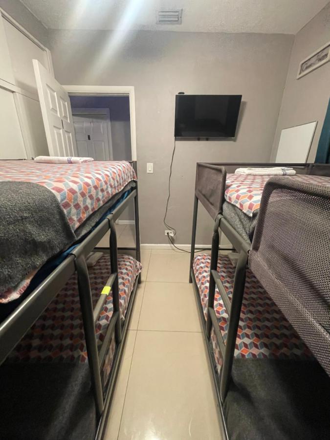 Miami Vibes "Hostel-Like" Shared Room North Miami Exterior foto