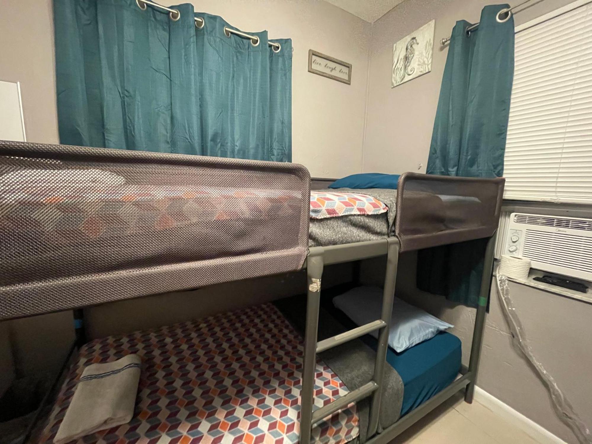Miami Vibes "Hostel-Like" Shared Room North Miami Exterior foto